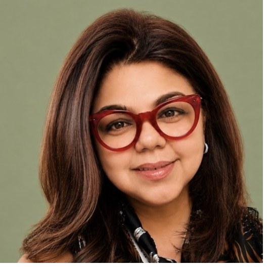 Sumona Singhal, smiling